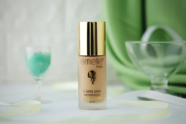 LIQUID FOUNDATION – EMELIE PARIS - Image 4